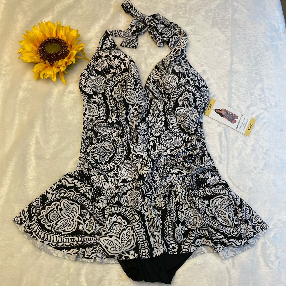 Rose Marie Ried black and white halter style swim dress size small 6/8